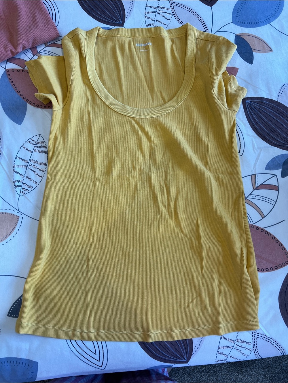 Old Navy Girls Yellow Short Sleeve Scoop Neck Tee